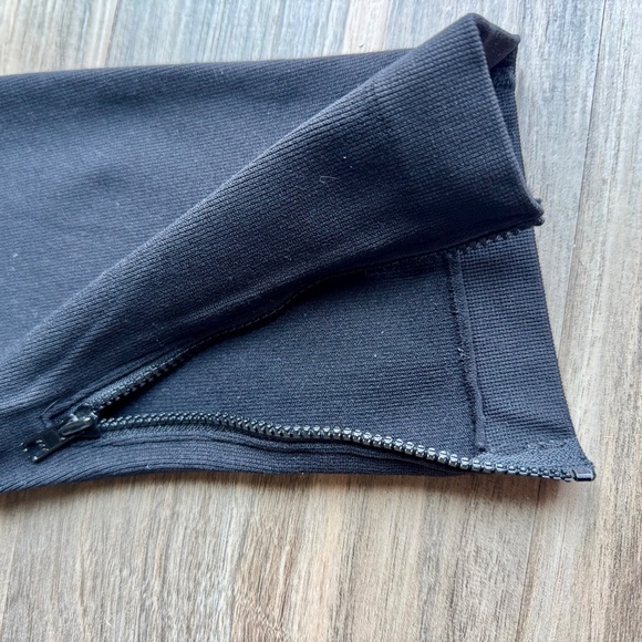 Spanx Look At Me Now Seamless Black Ankle Zip Leggings Size 1X - Picture 9 of 15